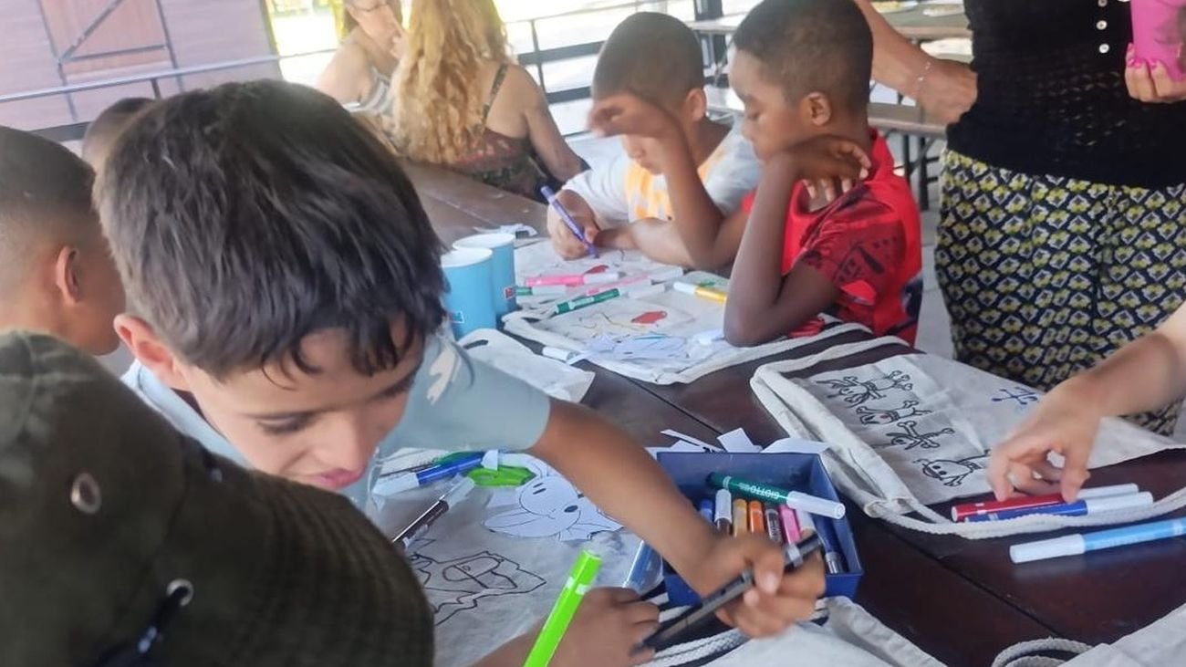 Niños saharauis durante una actividad organizada en Fuenlabrada