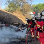 Fuenlabrada controla un incendio de basura bajo un puente junto a la M-506
