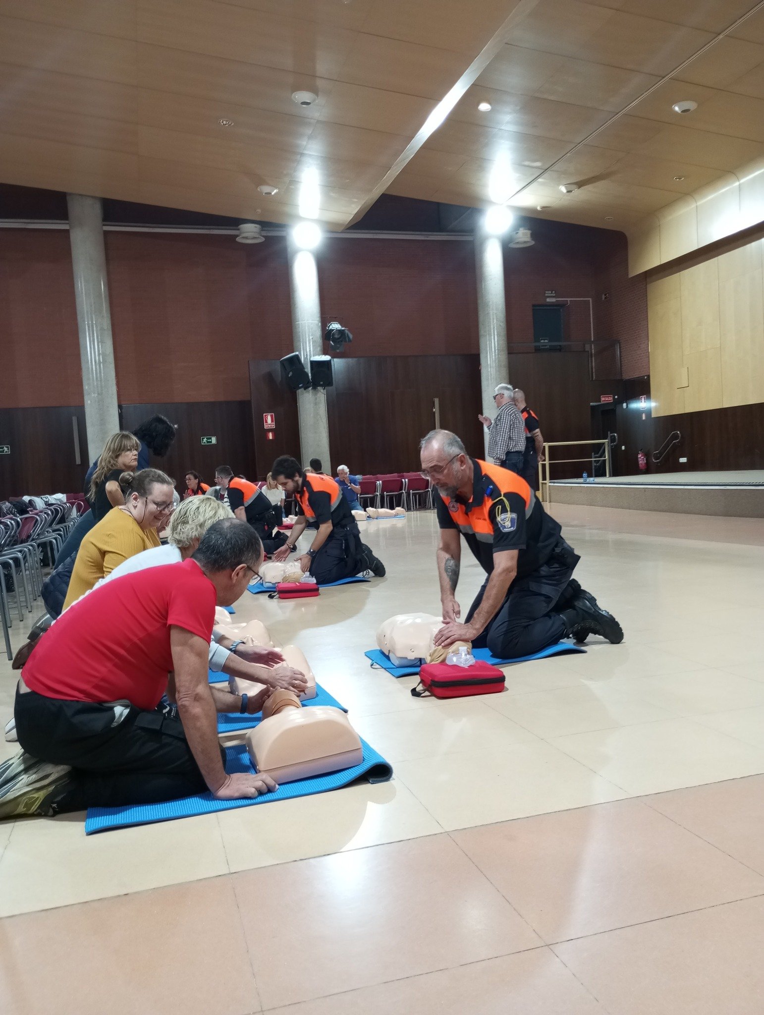 Fuenlabrada impulsa talleres para formar a sus vecinos en reanimación cardiaca